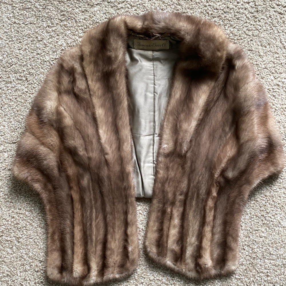 Famous Barr Co. Mink fur Stole